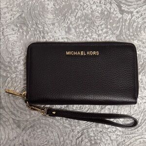 Michael Kors Jet Set Travel Large Flat Phone Case Leather Wristlet Wallet